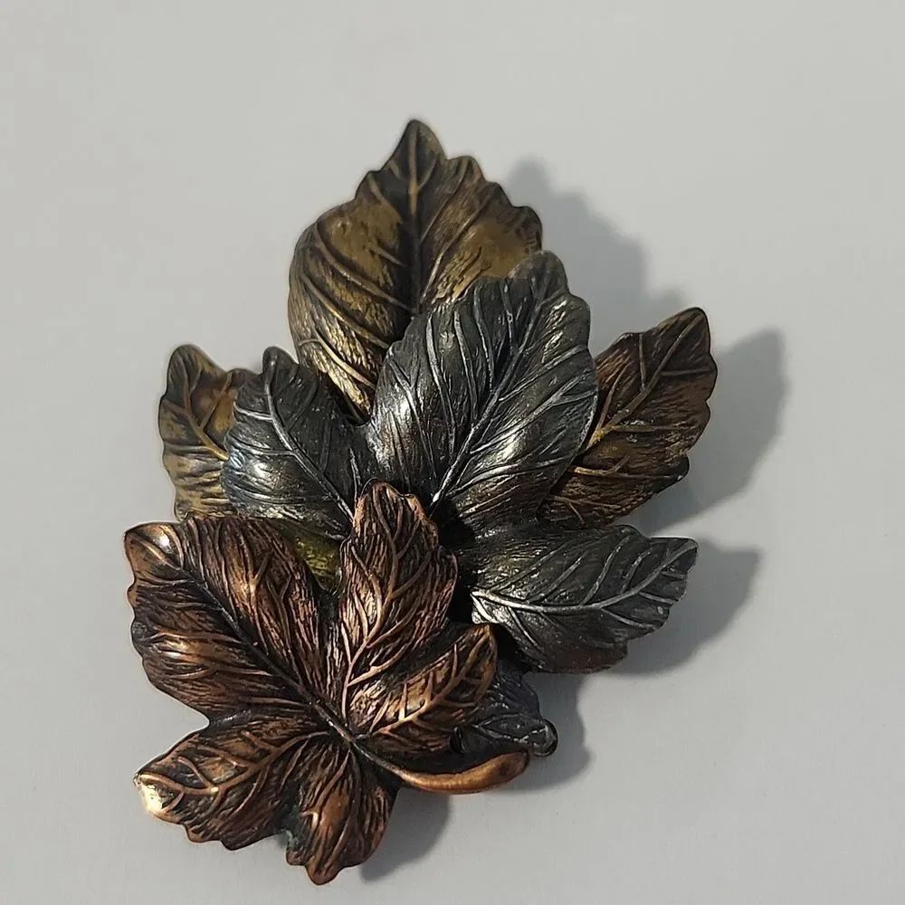 Vintage Leaf Brooch Tritone